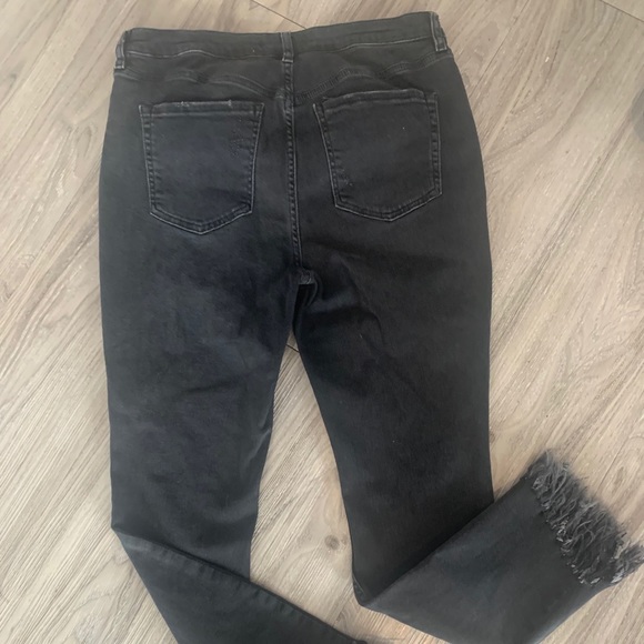 NWOT Free People Distressed Jeans - Picture 10 of 11